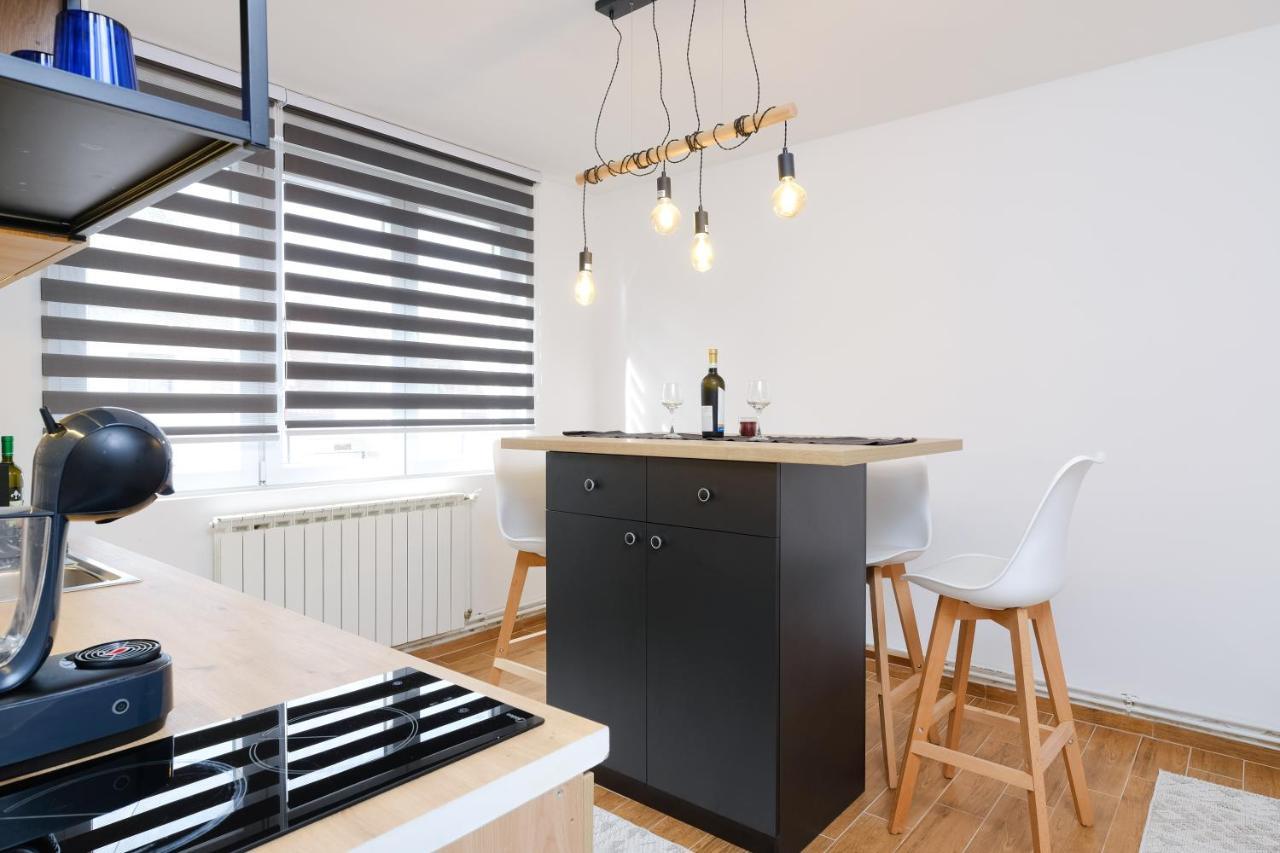 Mak Apartment - Free Parking - Balcony Σαράγεβο Εξωτερικό φωτογραφία